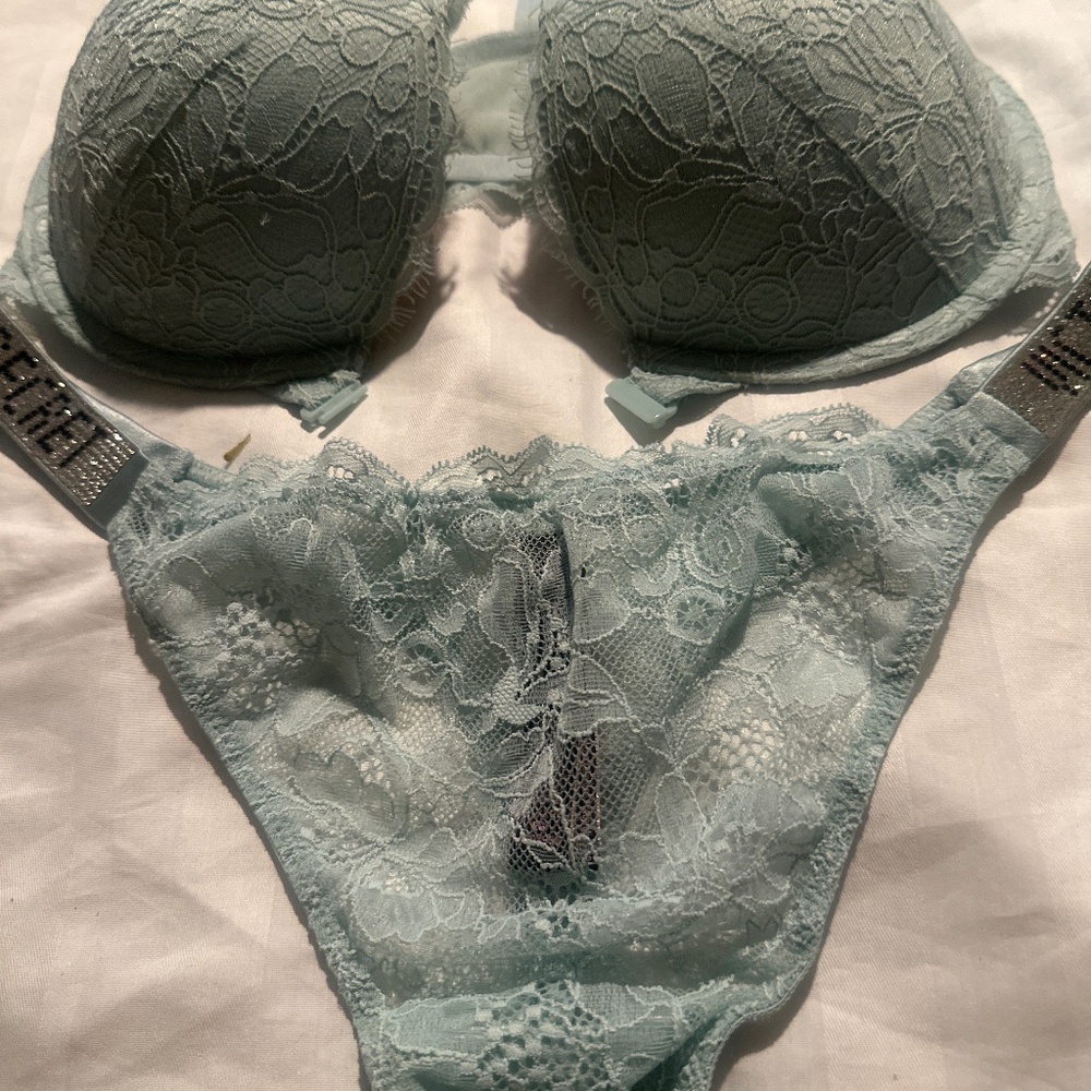 Victorias Secret Shine push up bra& thong 32DD-XL New